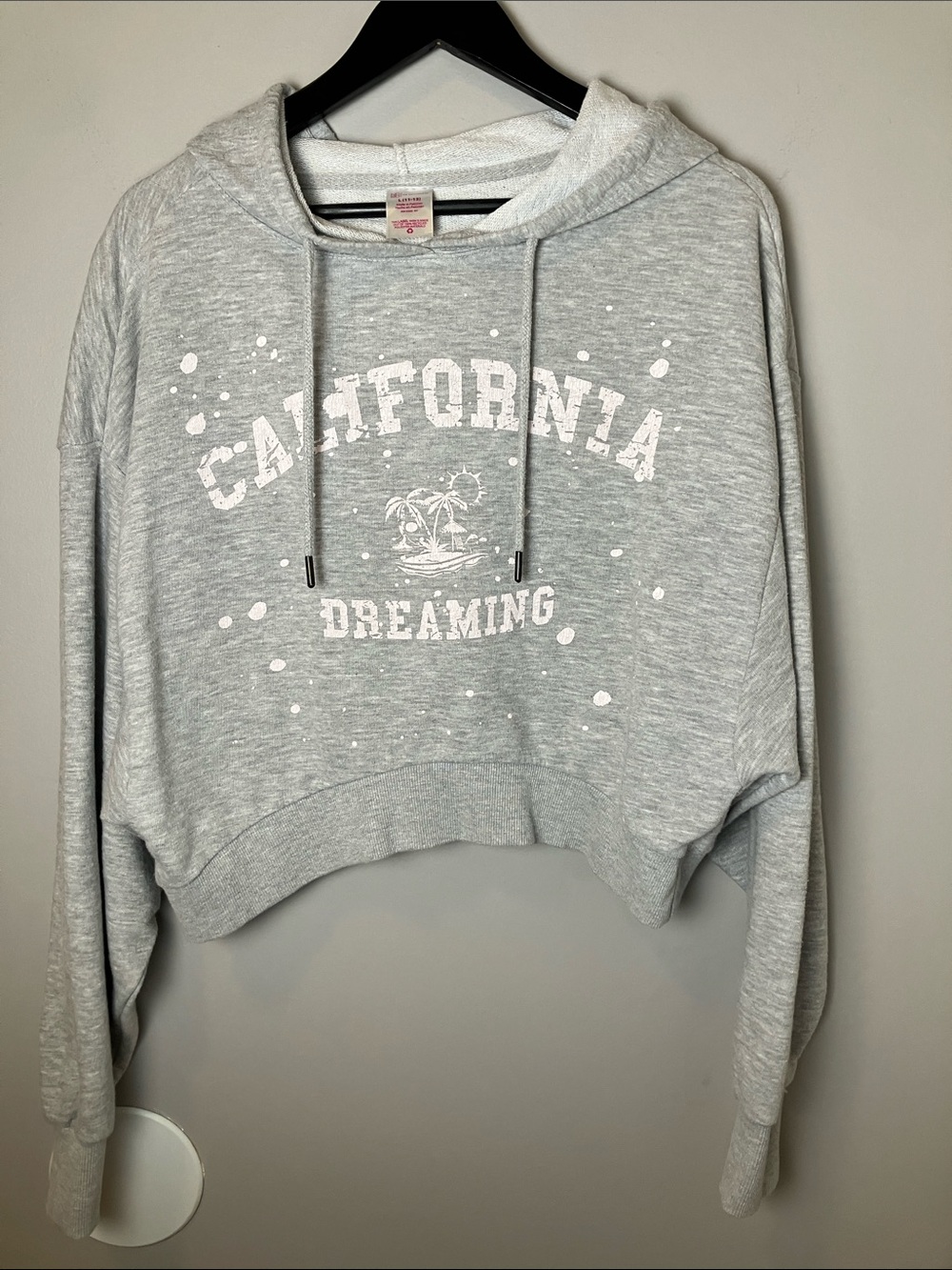 "California Dreaming" Grey Crop Hoodie Sweater. No Boundaries. Juniors Sz Large